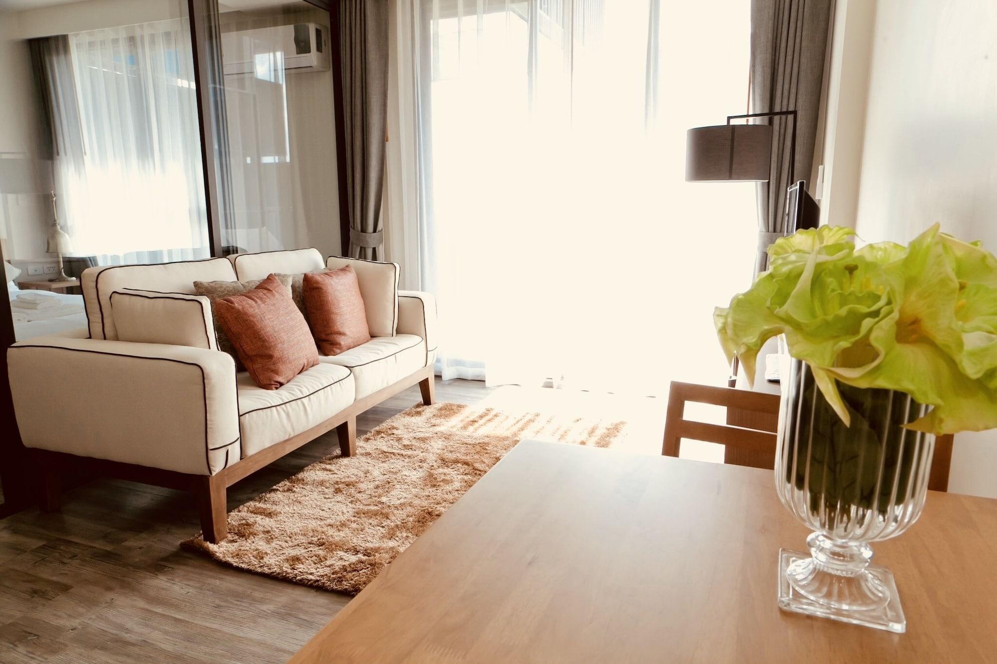 The Deck Condo Patong By Vip Zewnętrze zdjęcie