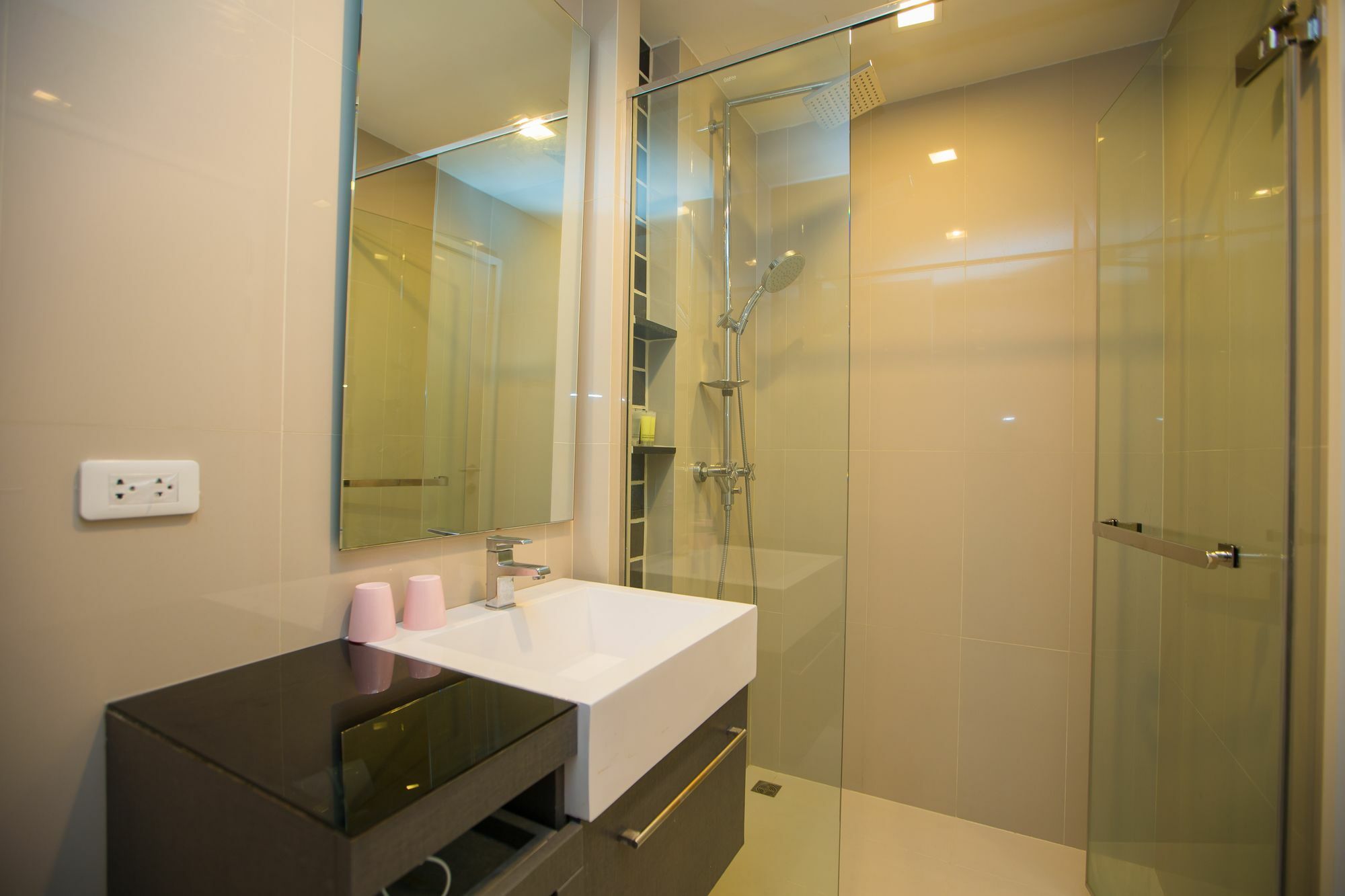 The Deck Condo Patong By Vip Zewnętrze zdjęcie