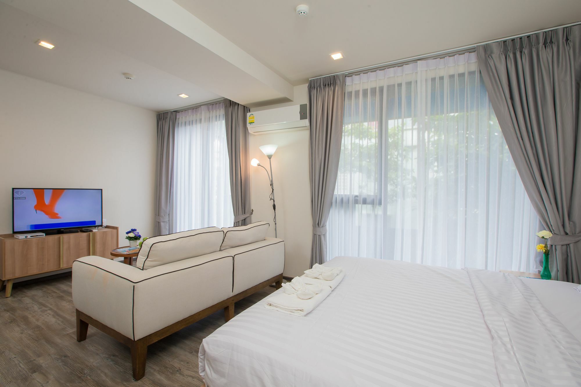The Deck Condo Patong By Vip Zewnętrze zdjęcie